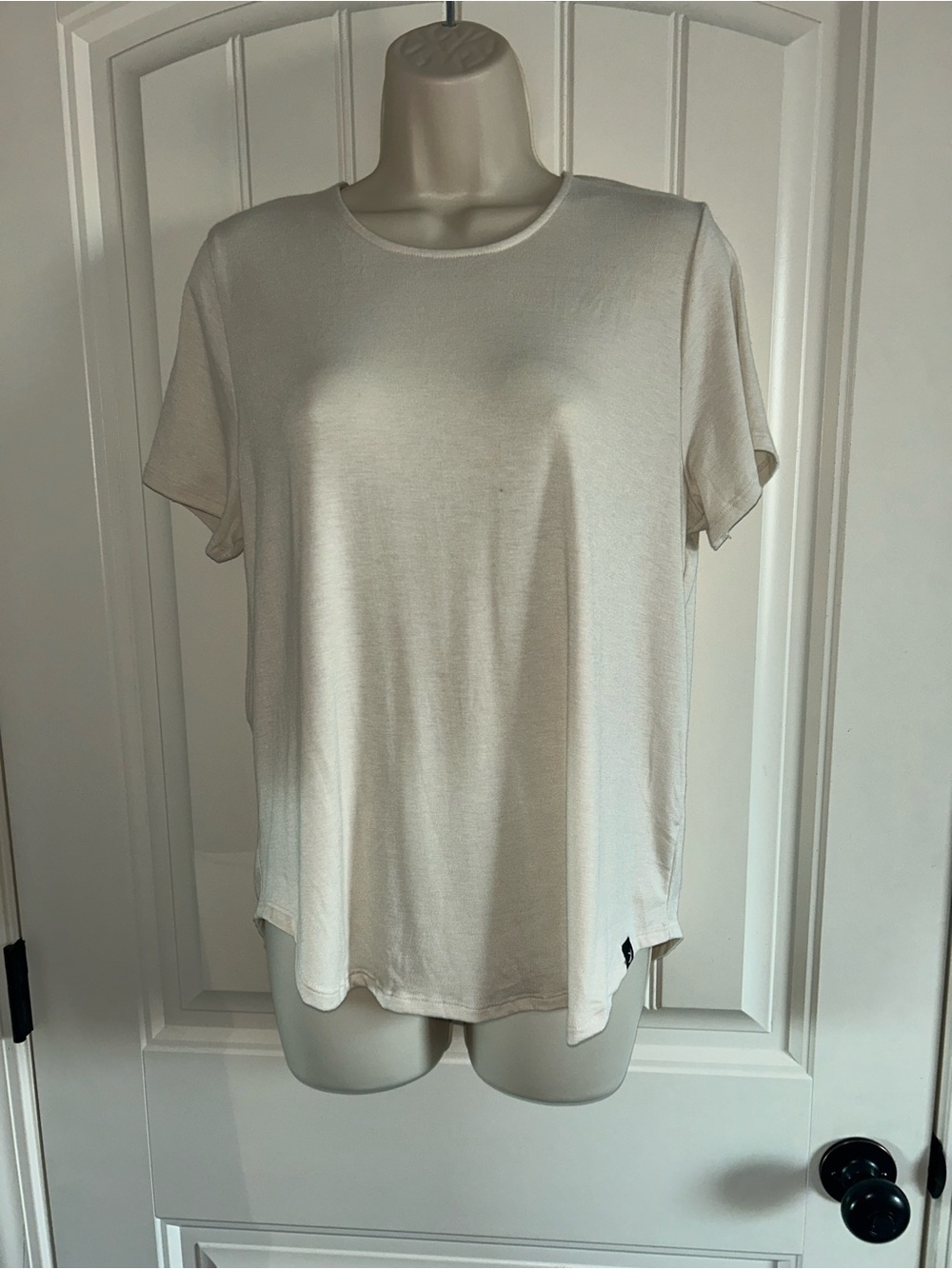 NEW Glyder Cream Short Sleeve Crewneck Tee Open Back Sz L